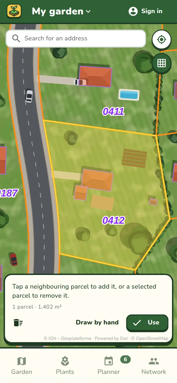 Drawing the plot in Jardingo: the plot picked on the land registry map, over the aerial photo.
